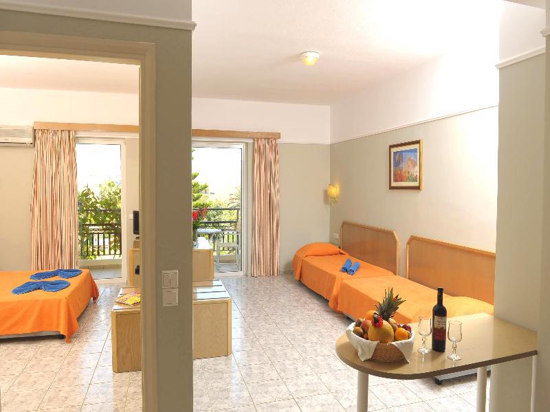 Vantaris Garden And Corner Paralia Kourna