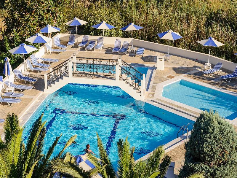 Hotel Vantaris Garden And Corner 4*