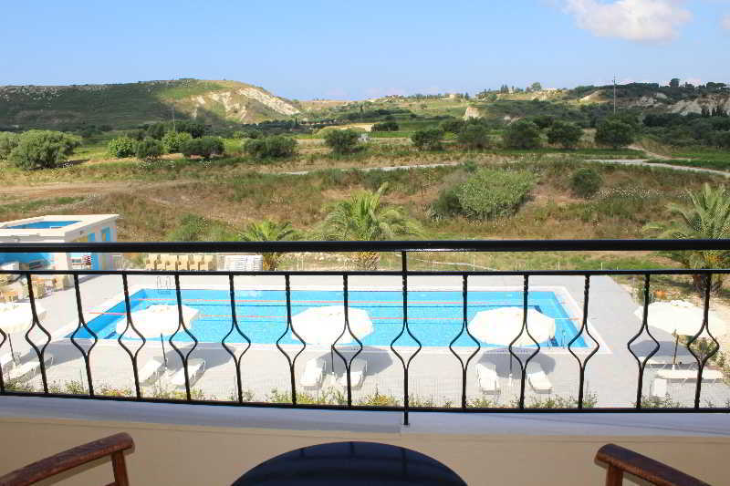Nautilus Hotel