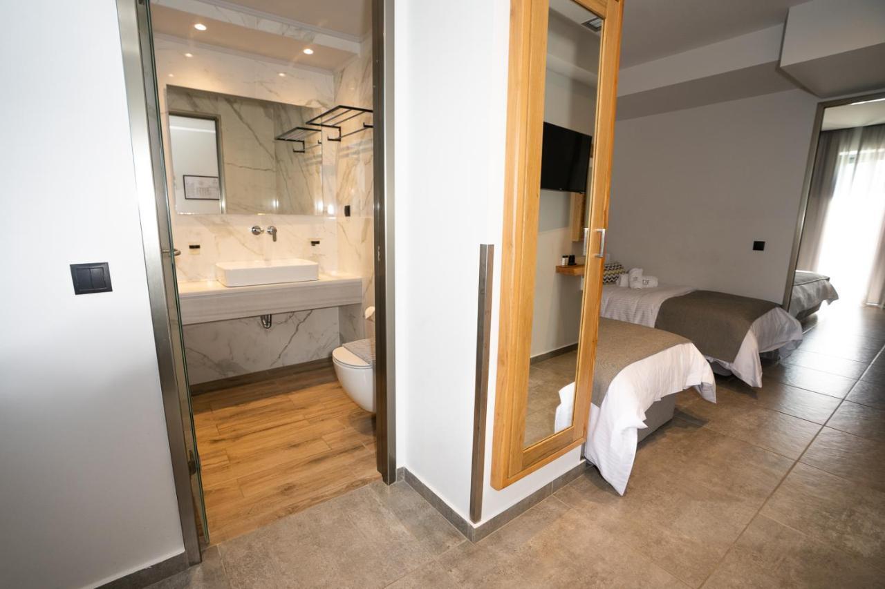 Zoe Seaside Hotel 4*