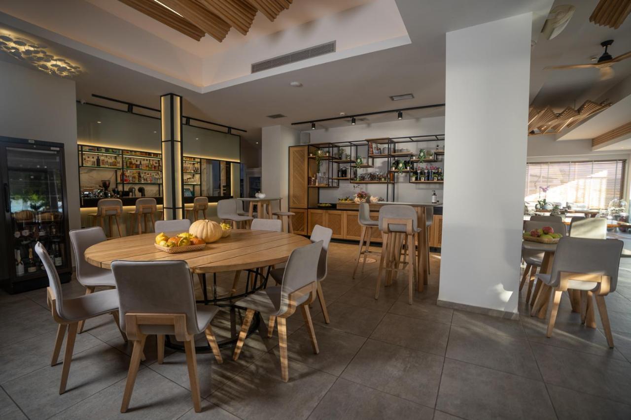 Zoe Seaside 4* Gialova