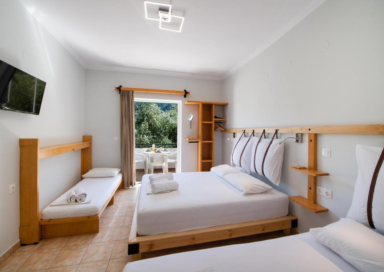 Nikolas Aparthotel *