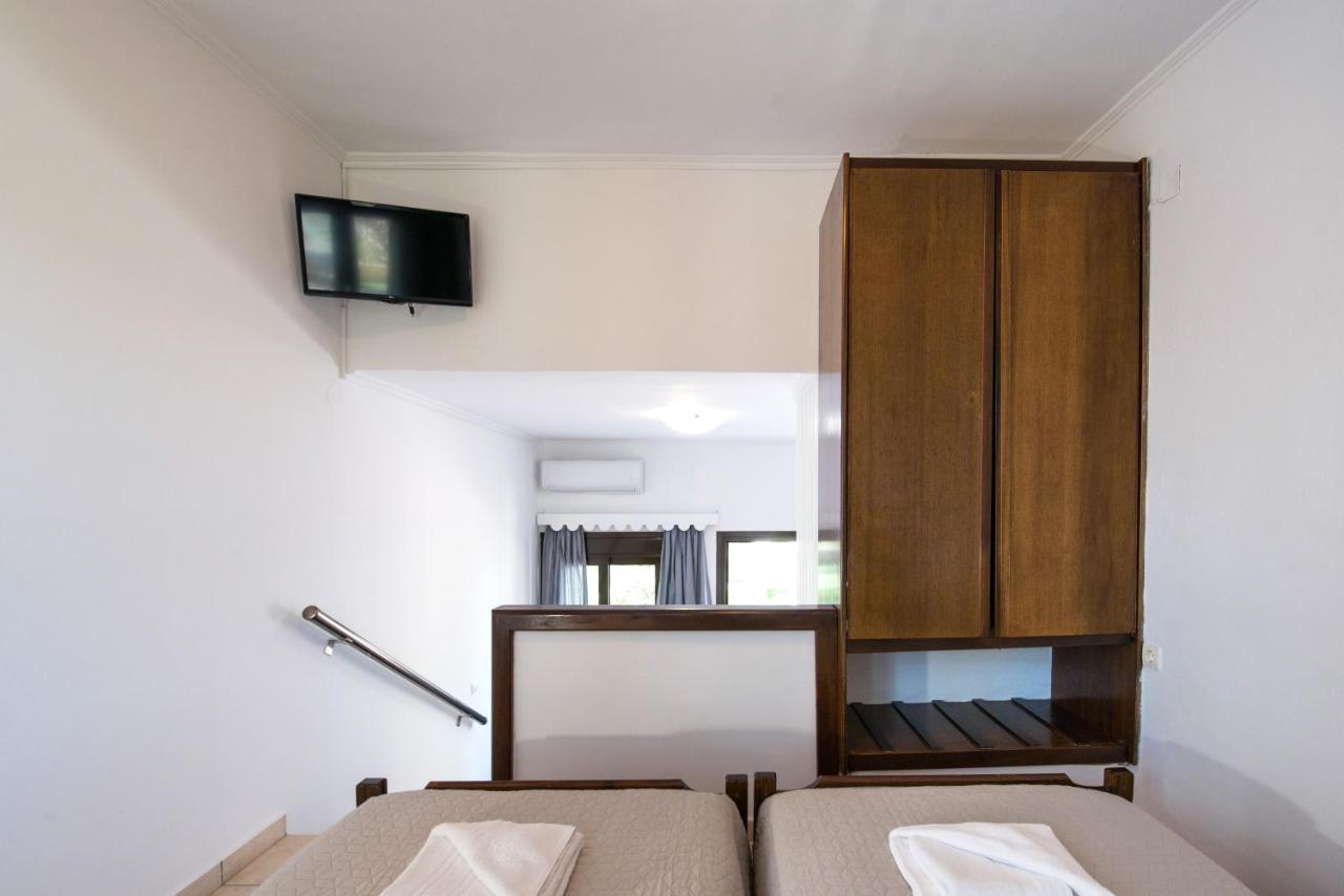 Apartment Captain's