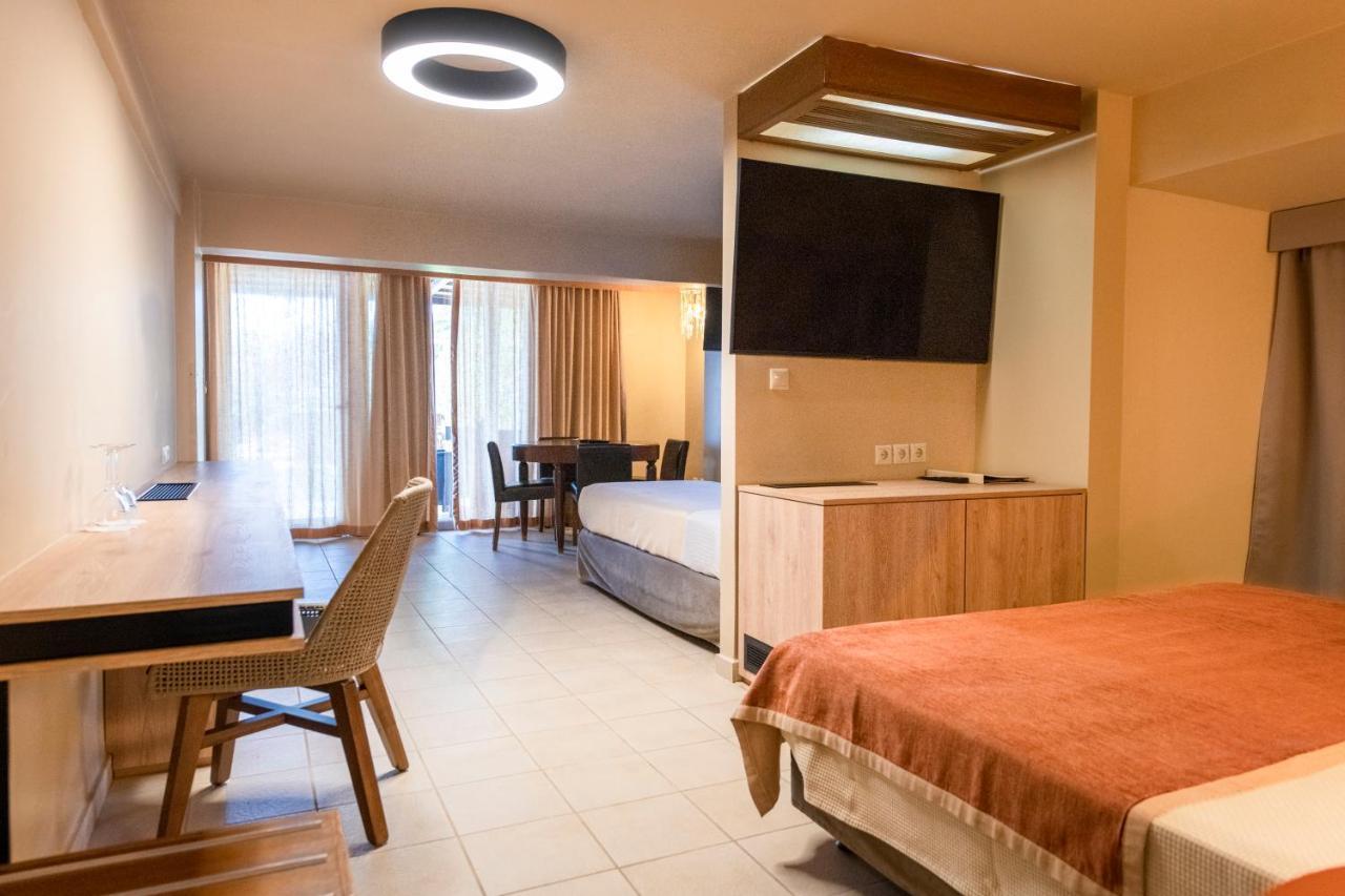Hotel Aegeon 4*