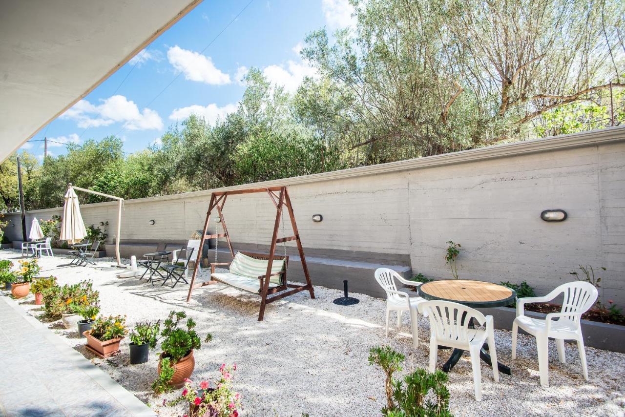 Aristotelis Apartment *