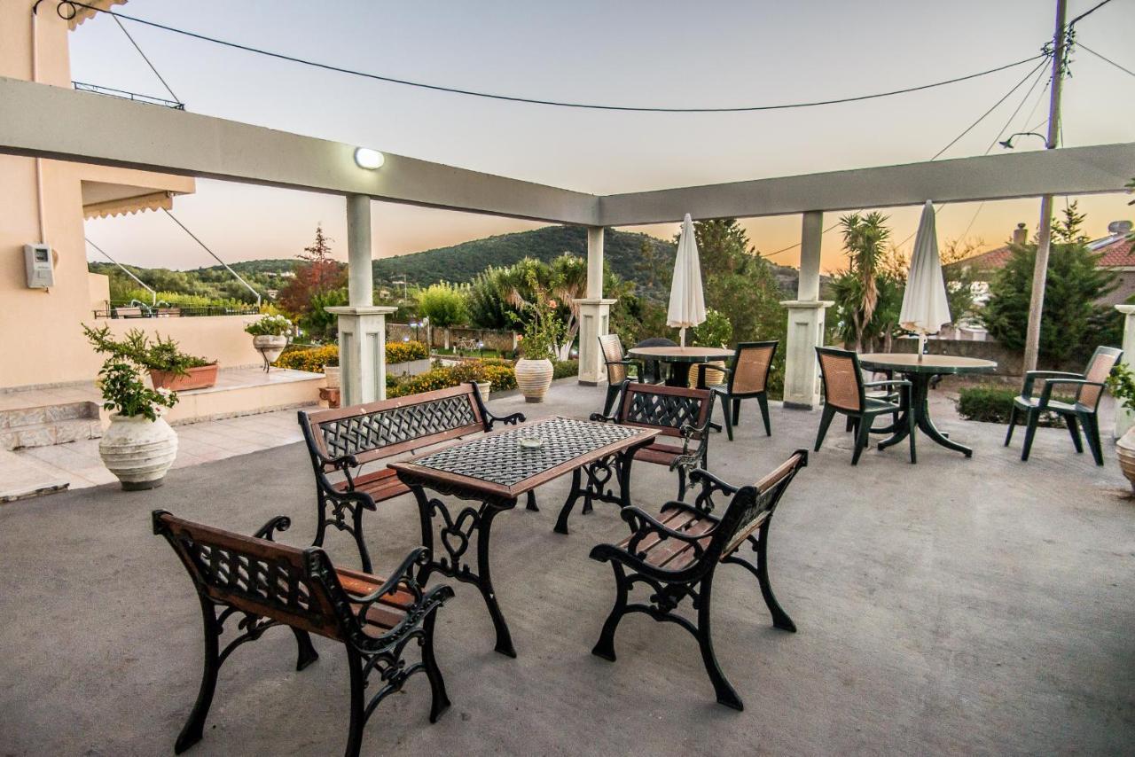 Aristotelis Apartment *