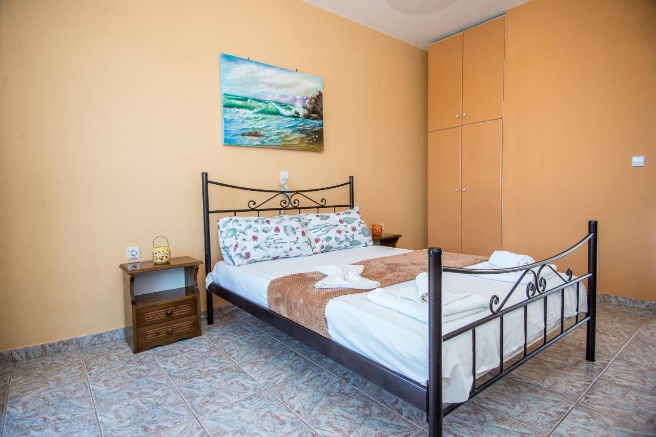 Aristotelis Apartment Razata