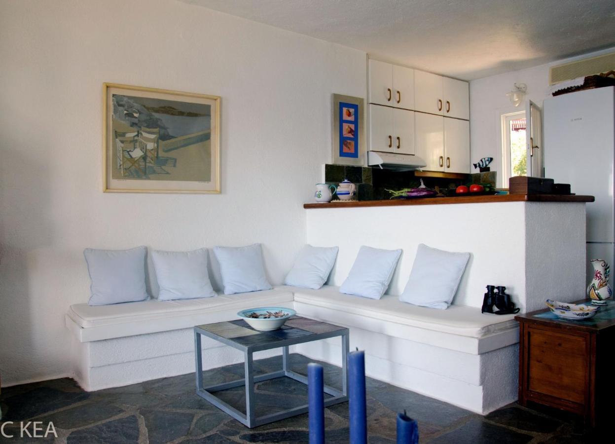 Fantastic Waterfront In Koundouros, Kea Holiday home