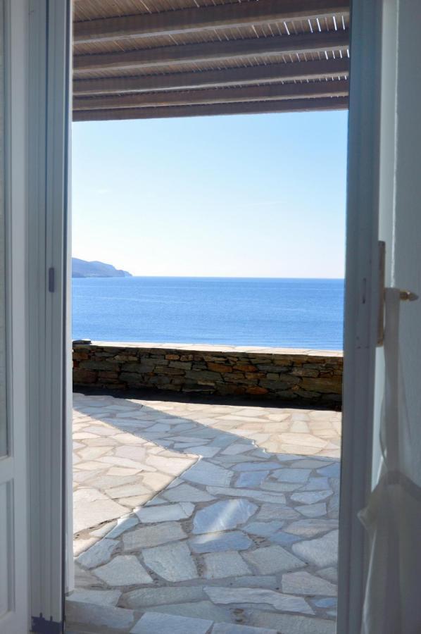 Fantastic Waterfront In Koundouros, Kea Holiday home