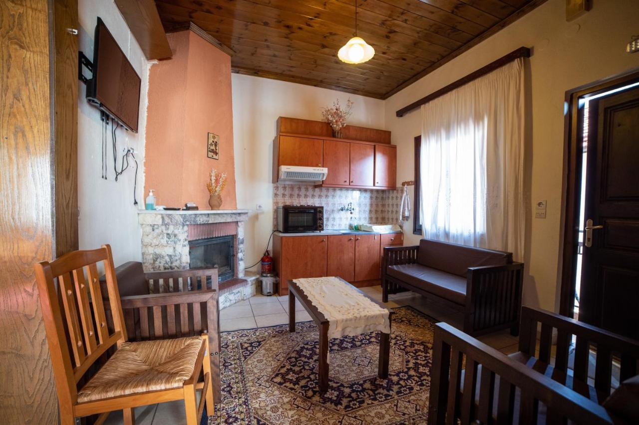 Guest house Mprizis Elati (Trikala)