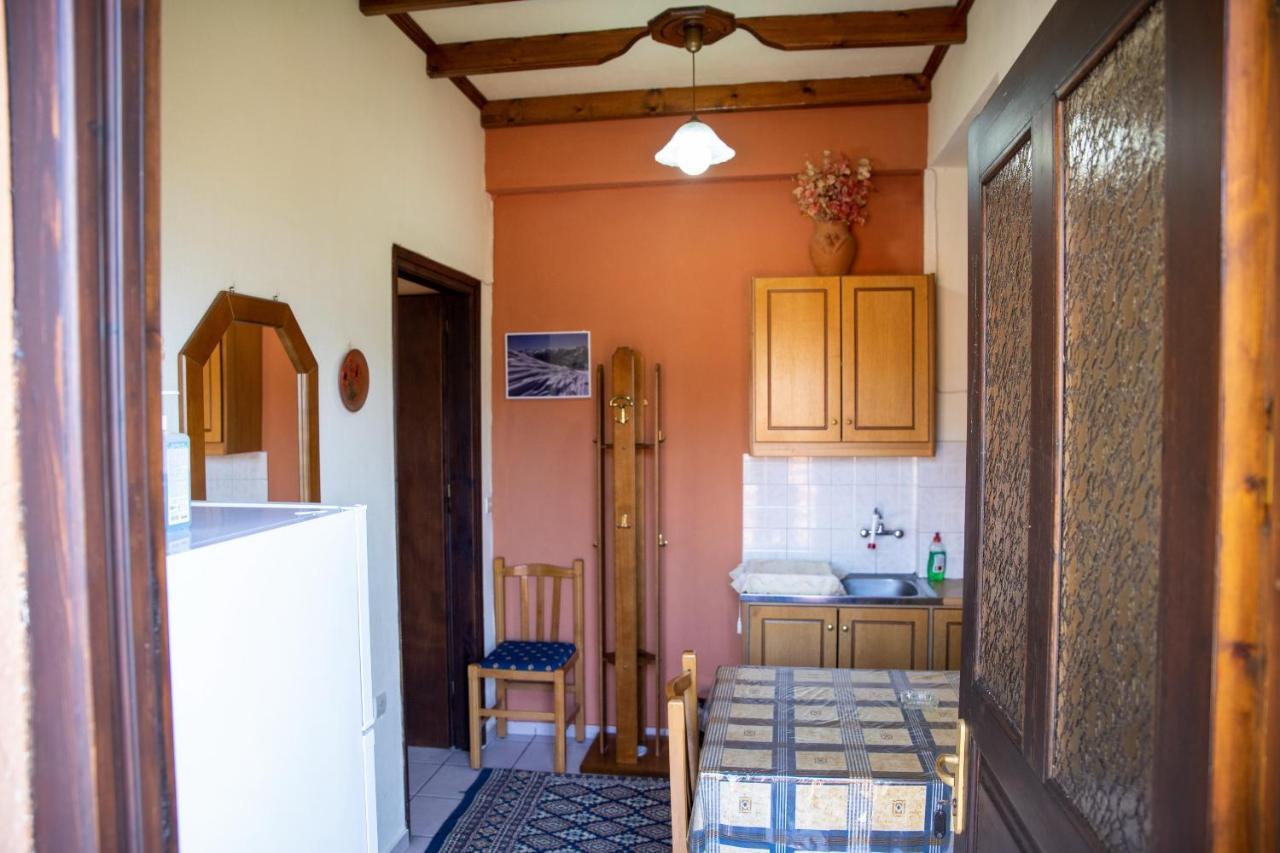 Mprizis * Elati (Trikala)