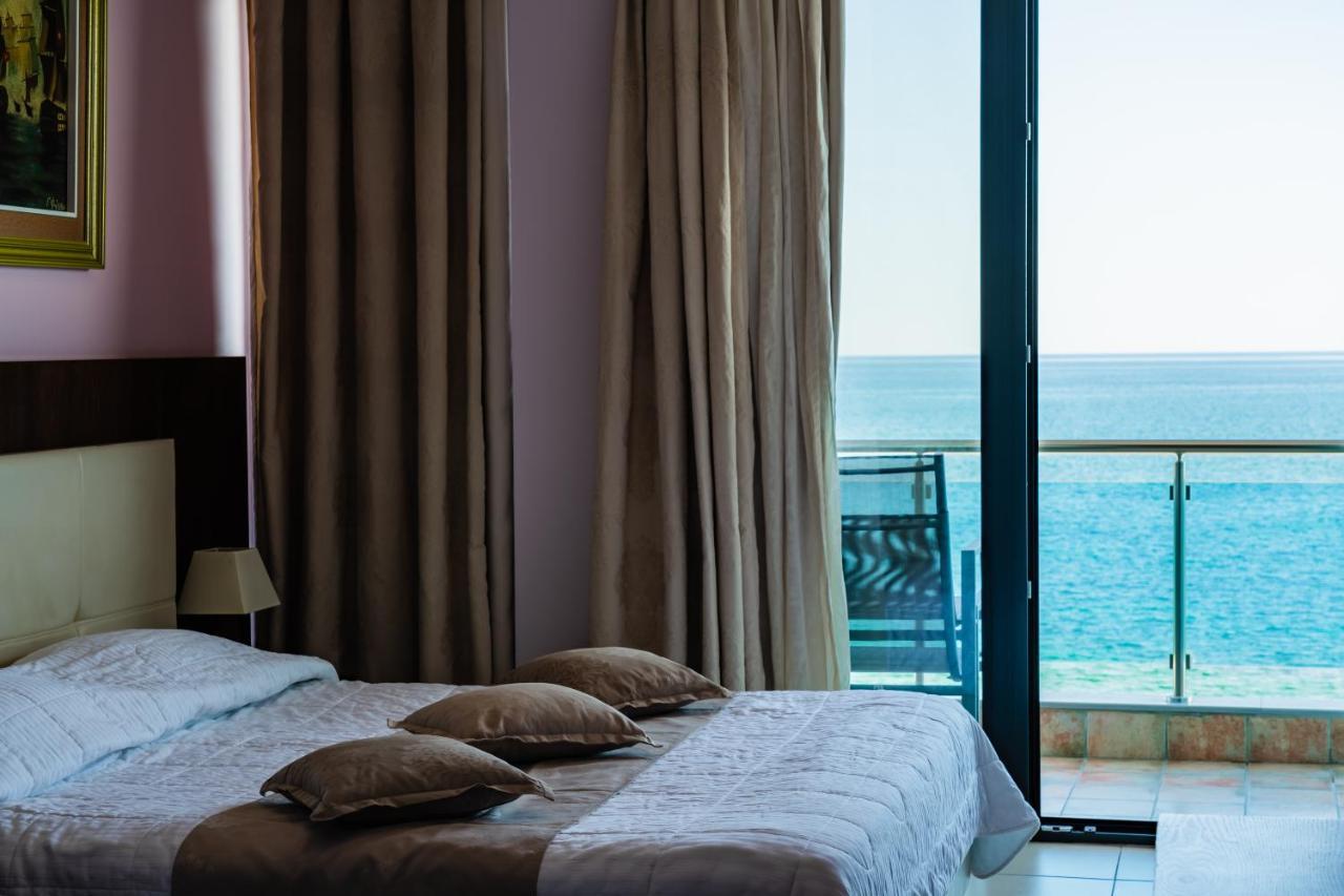 Panorama Hotel 3*
