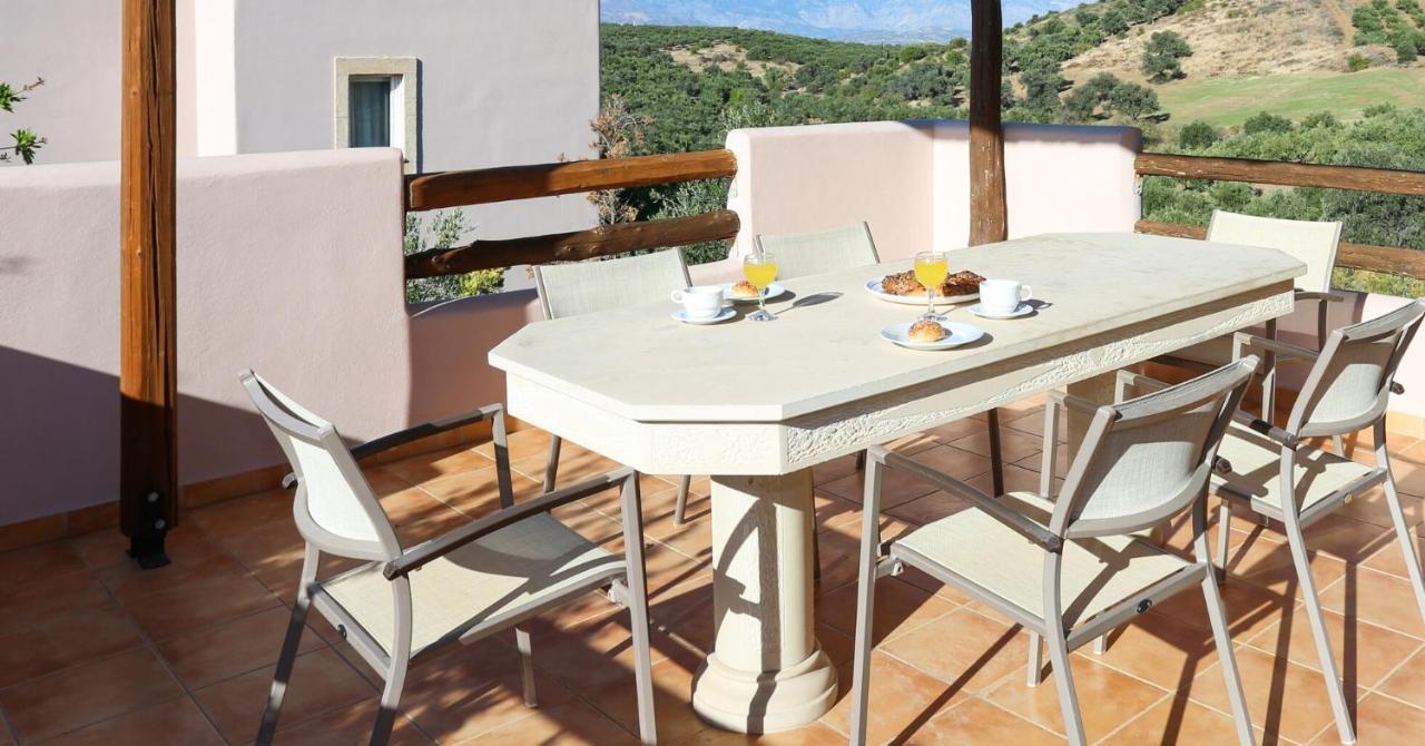 Listaros Villas