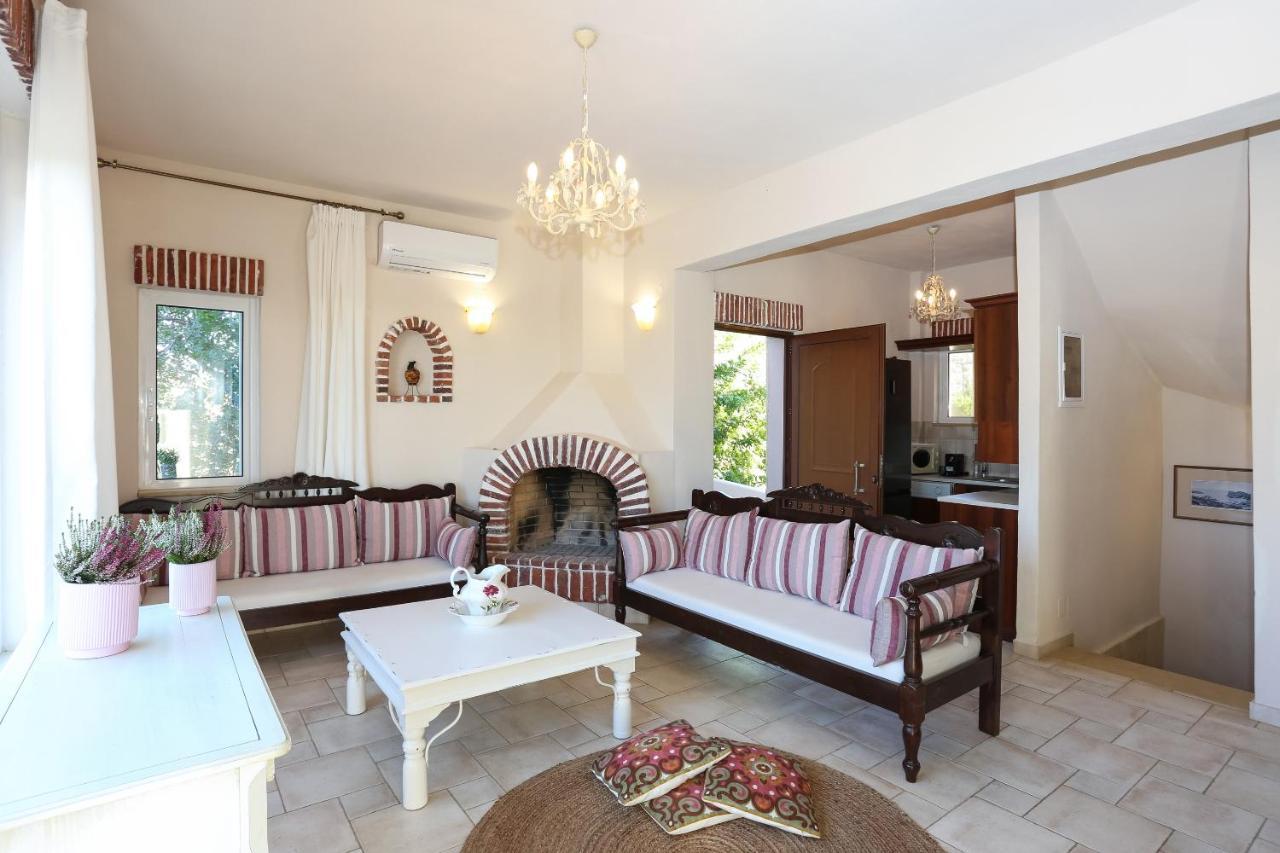 Listaros Villas * Listaros
