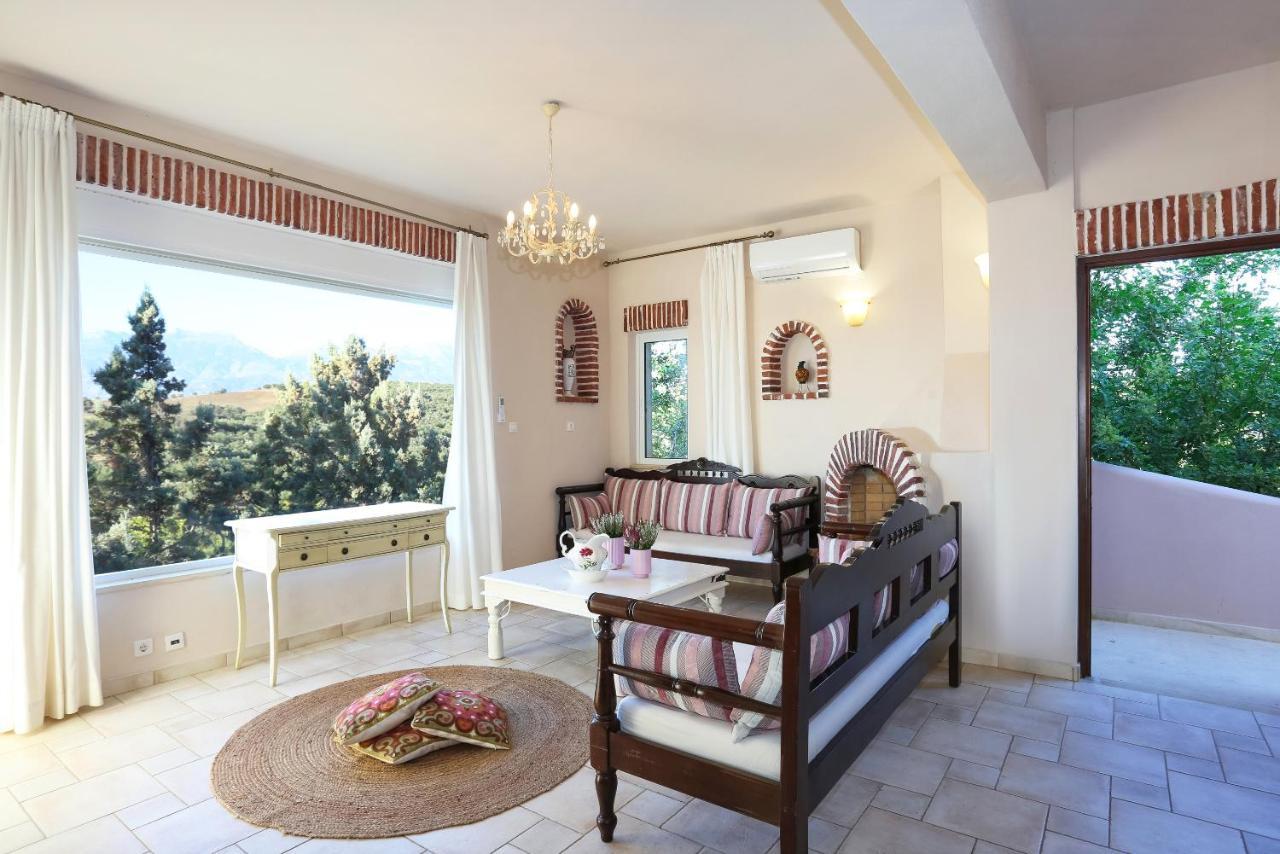 Listaros Villas