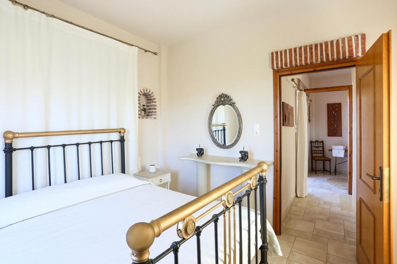 Listaros Villas