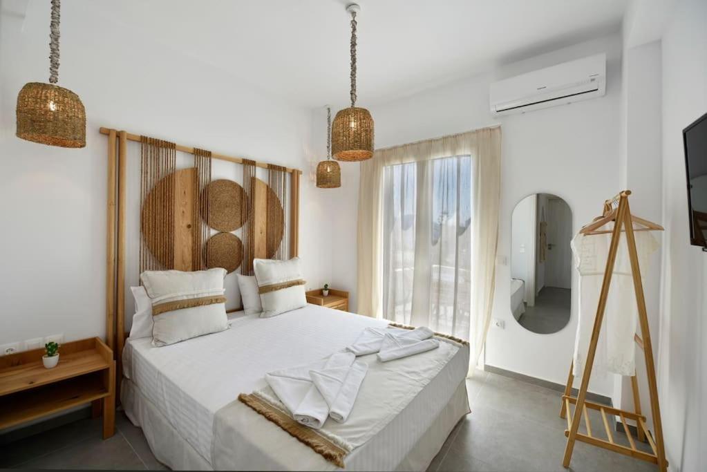 Kryni Deluxe Villa Adamantas (Milos)