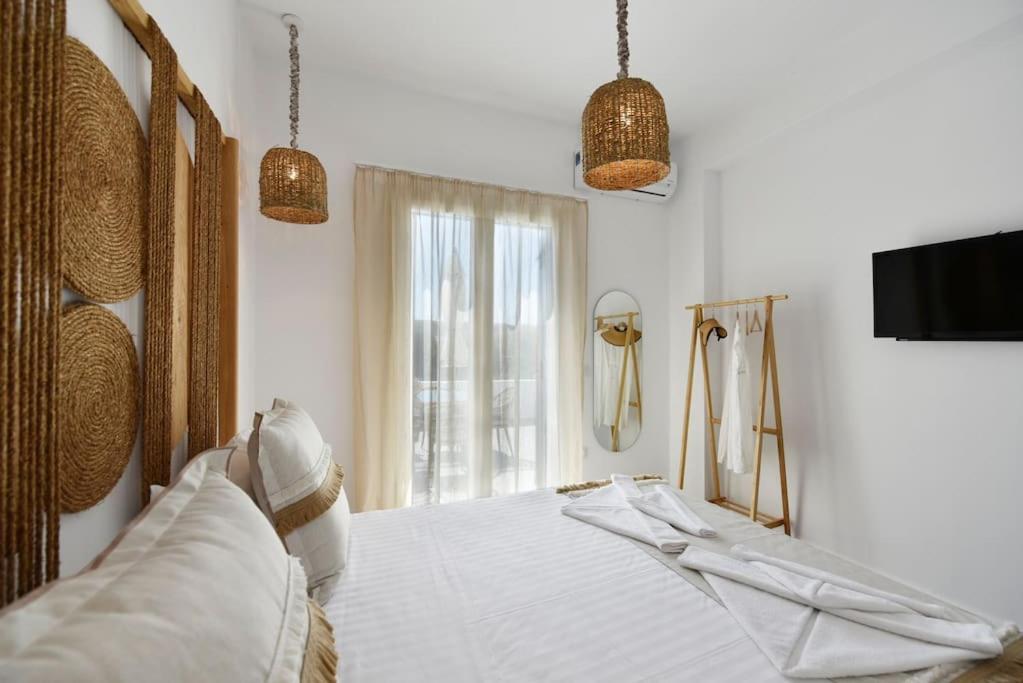 Kryni Deluxe Villa *