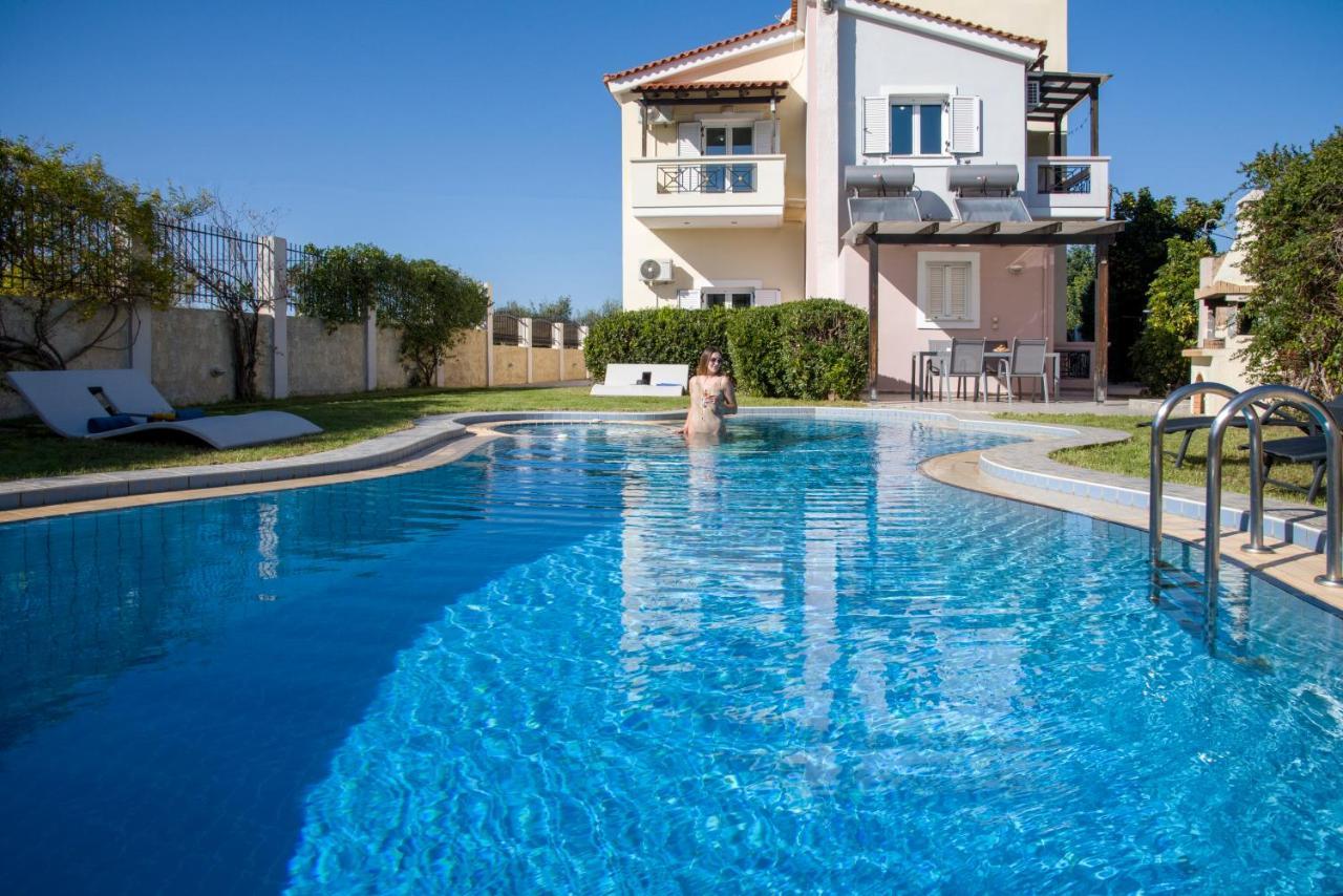 Ifigeneia Private Hot Tub Holiday home *