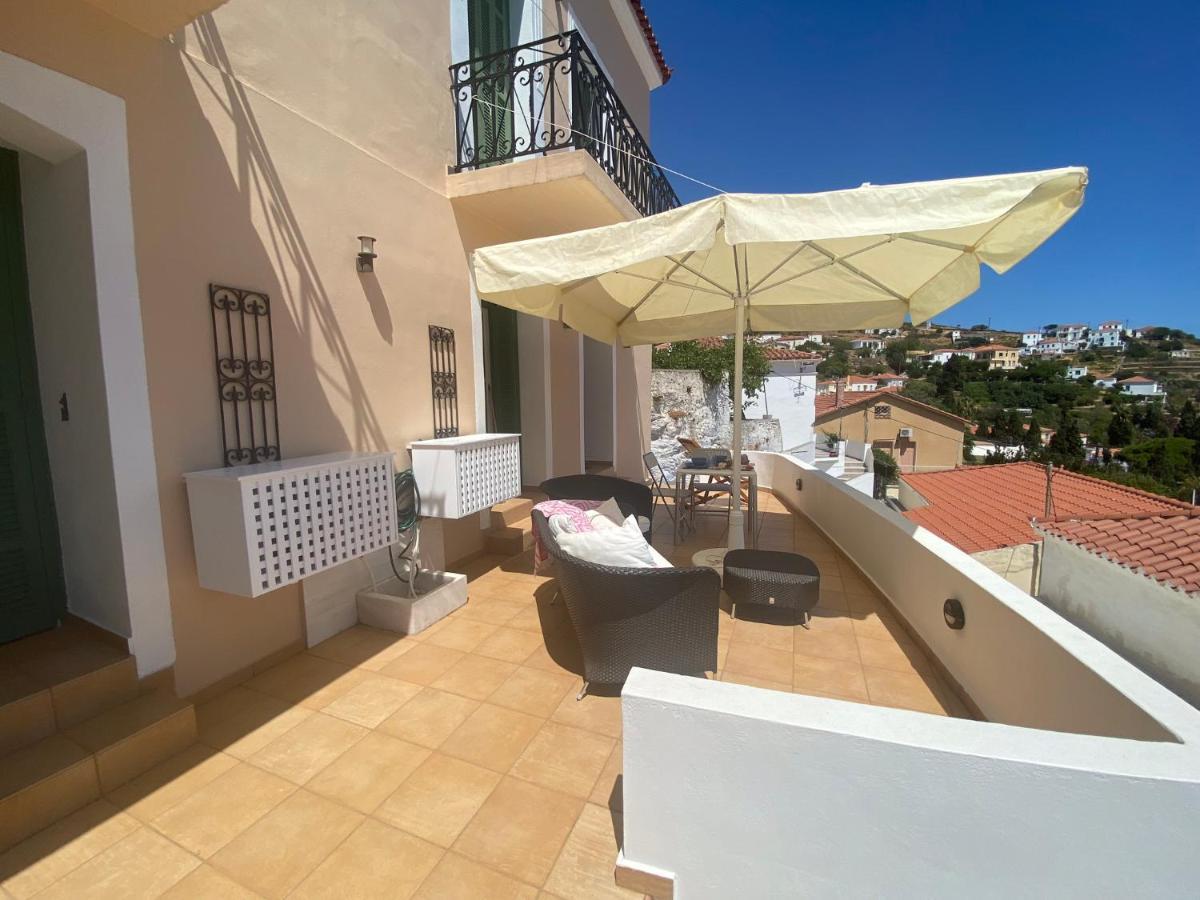 Karmi Andros Apartment Stenies