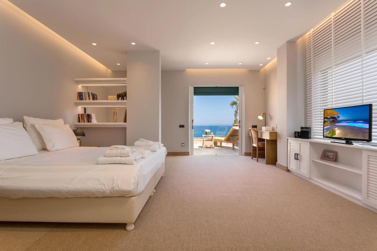 Seafront Luxury 