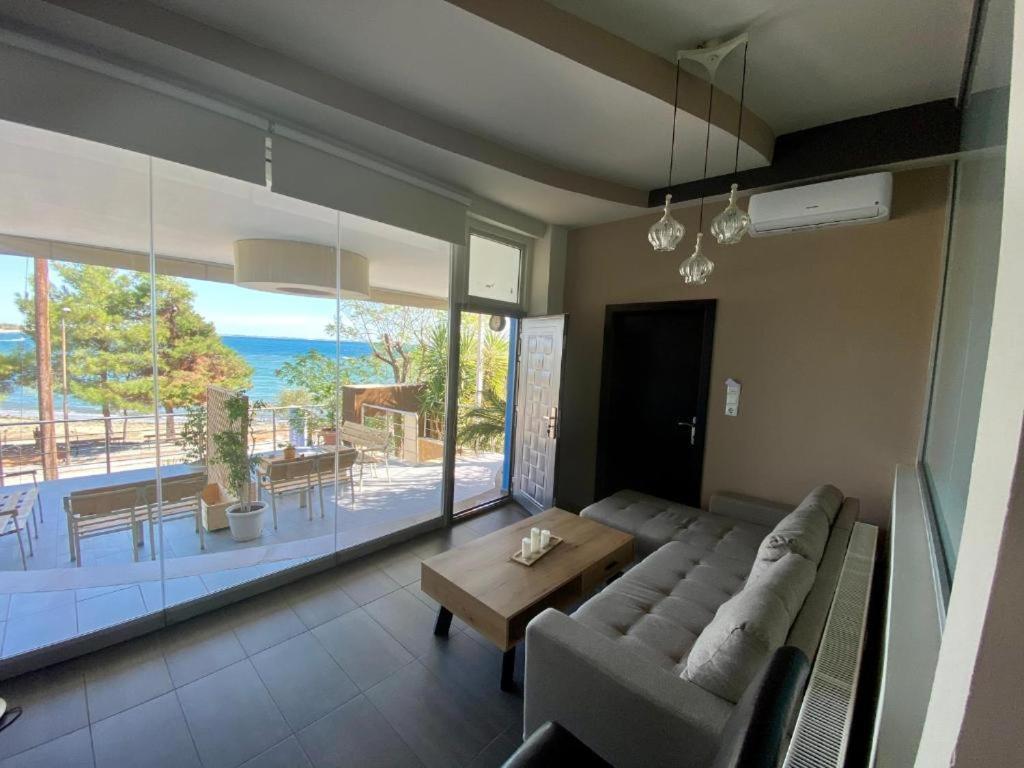 Elgreco By The Sea Bed & Breakfast