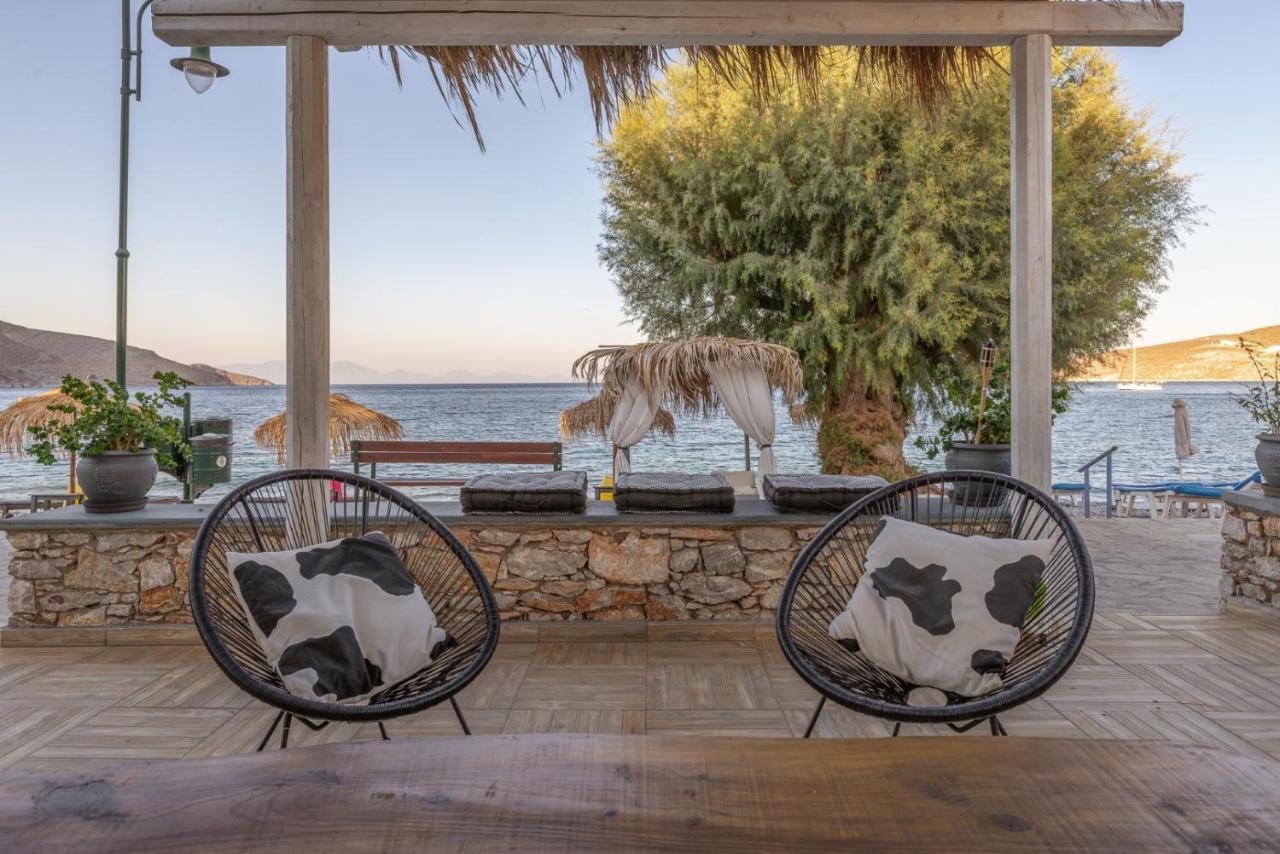 Uno Beachfront Livadia (Tilos)