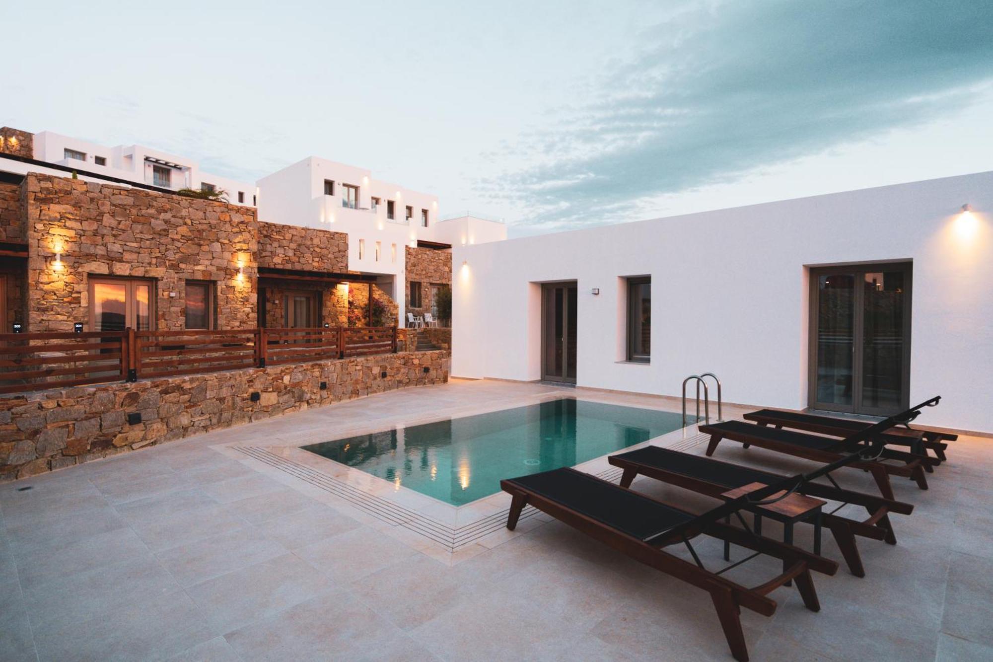 Kouros Blanc & Pounda