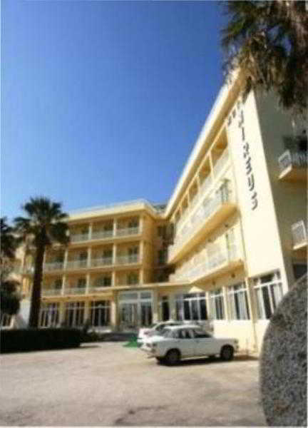 Nireus Hotel 2*