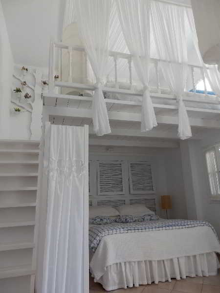 Captain Zeppos Hotel
