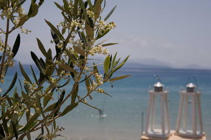 Grand Theoni Boutique & Hotel
