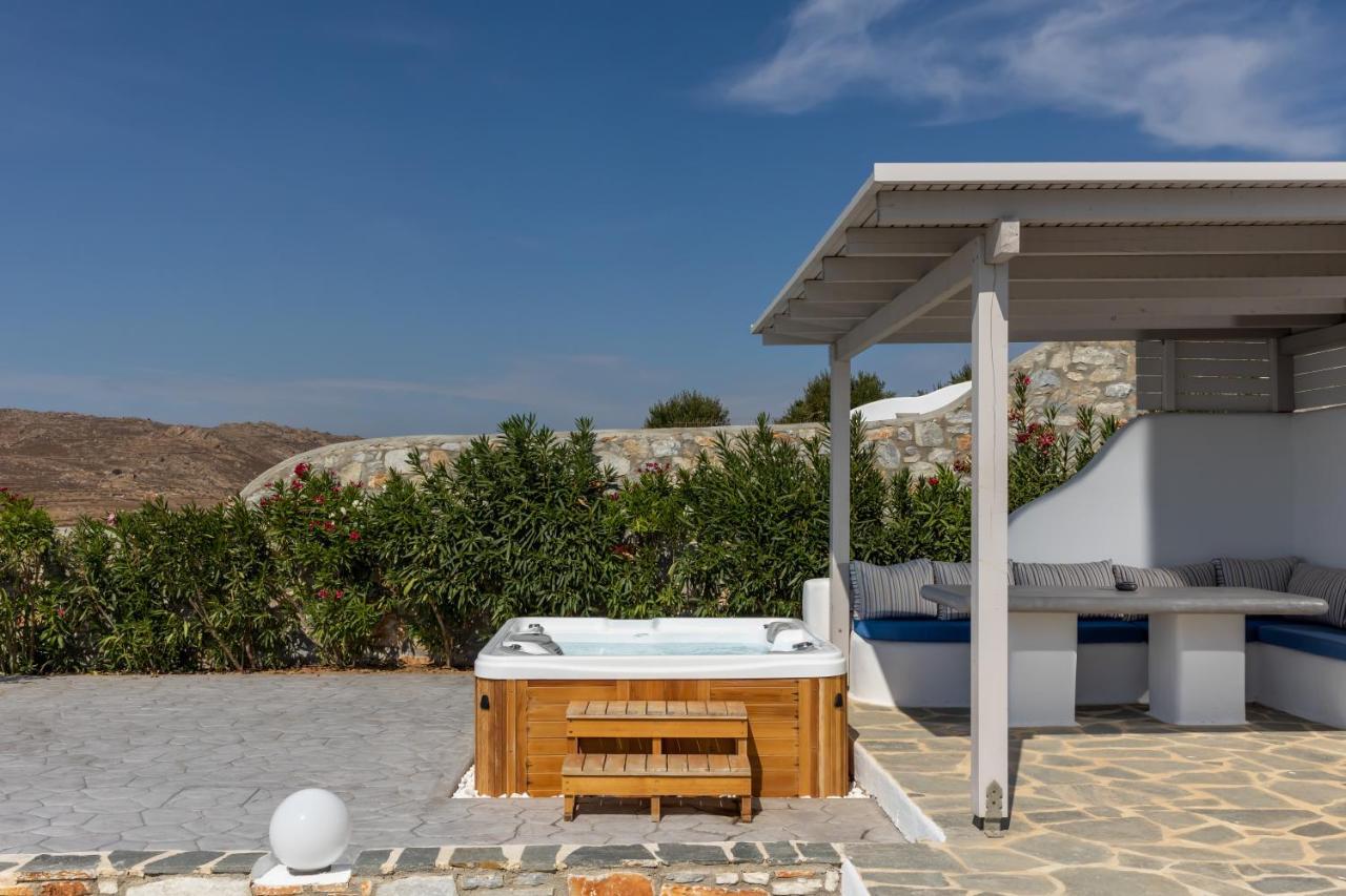 Livana Naxos *