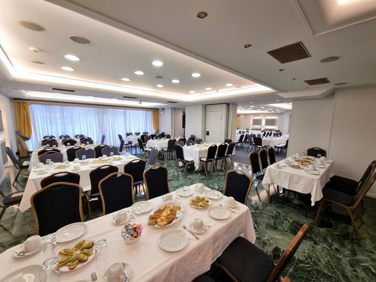 Hotel Savoy Piraeus