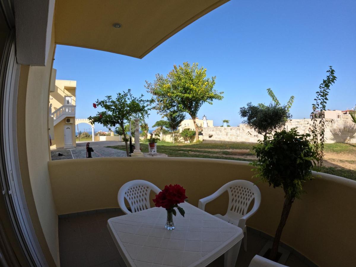 Palladion Apartment *