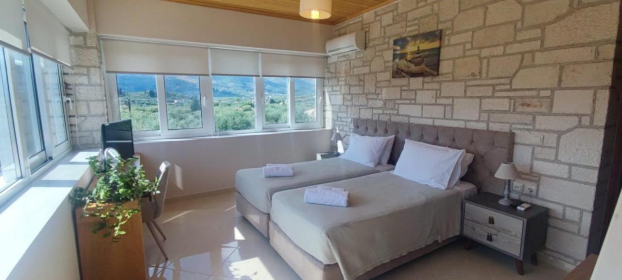 Filoxenia Stone House Villa