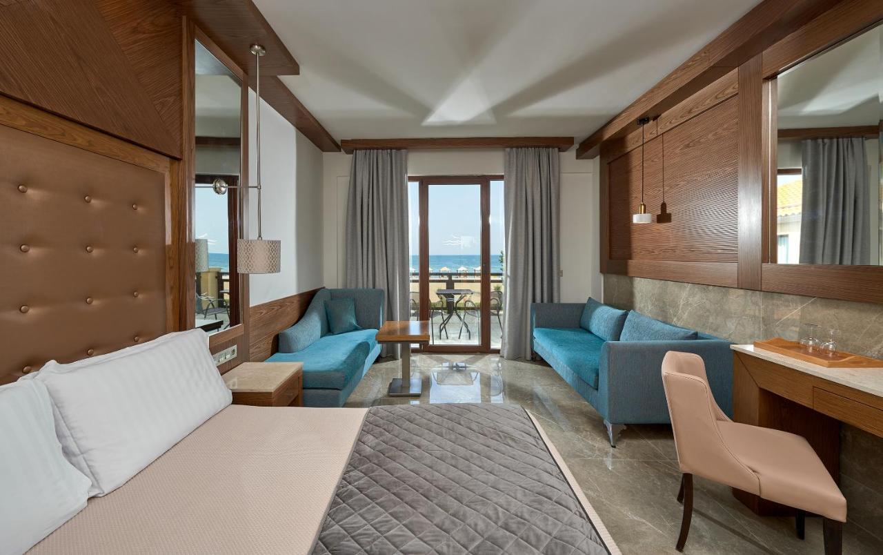 Mediterranean Village & 5* Paralia Katerinis