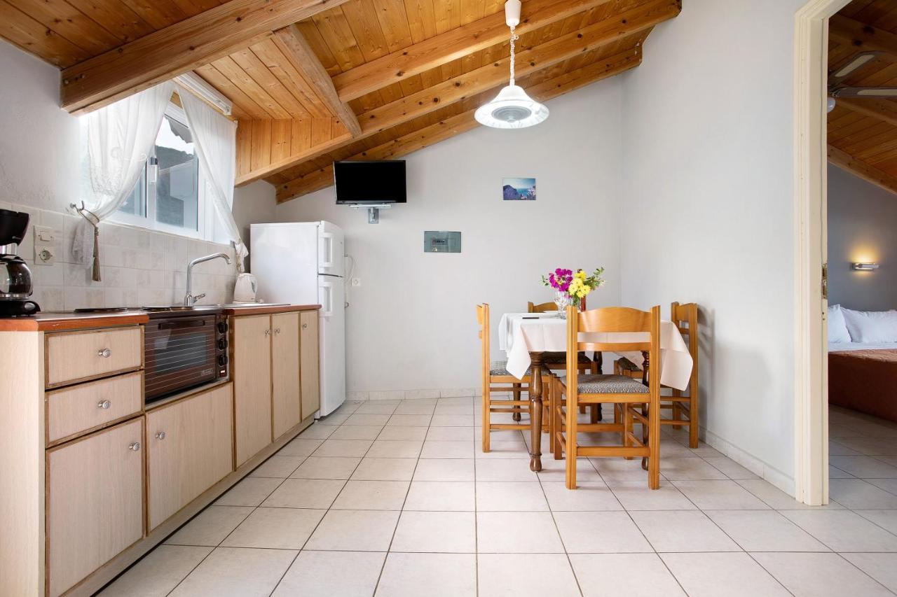 Apartment Dolphin Sea View 9