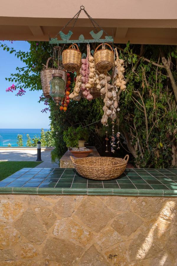 Apartment Seafront Luxury 