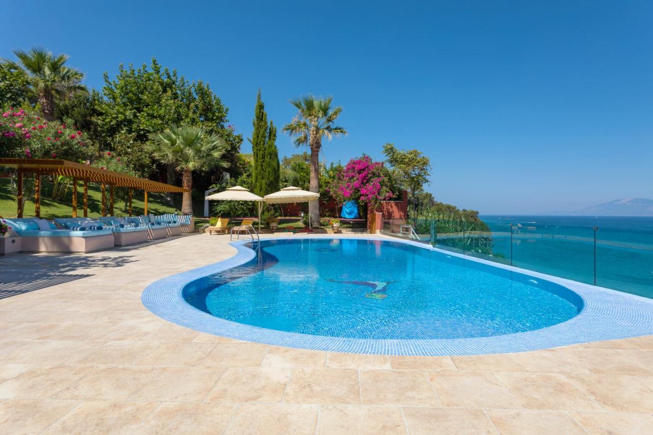 Seafront Luxury 