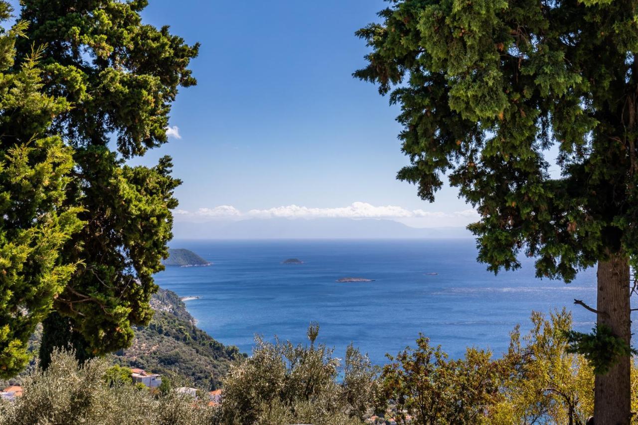 Pasifika * Loutraki (Skopelos)