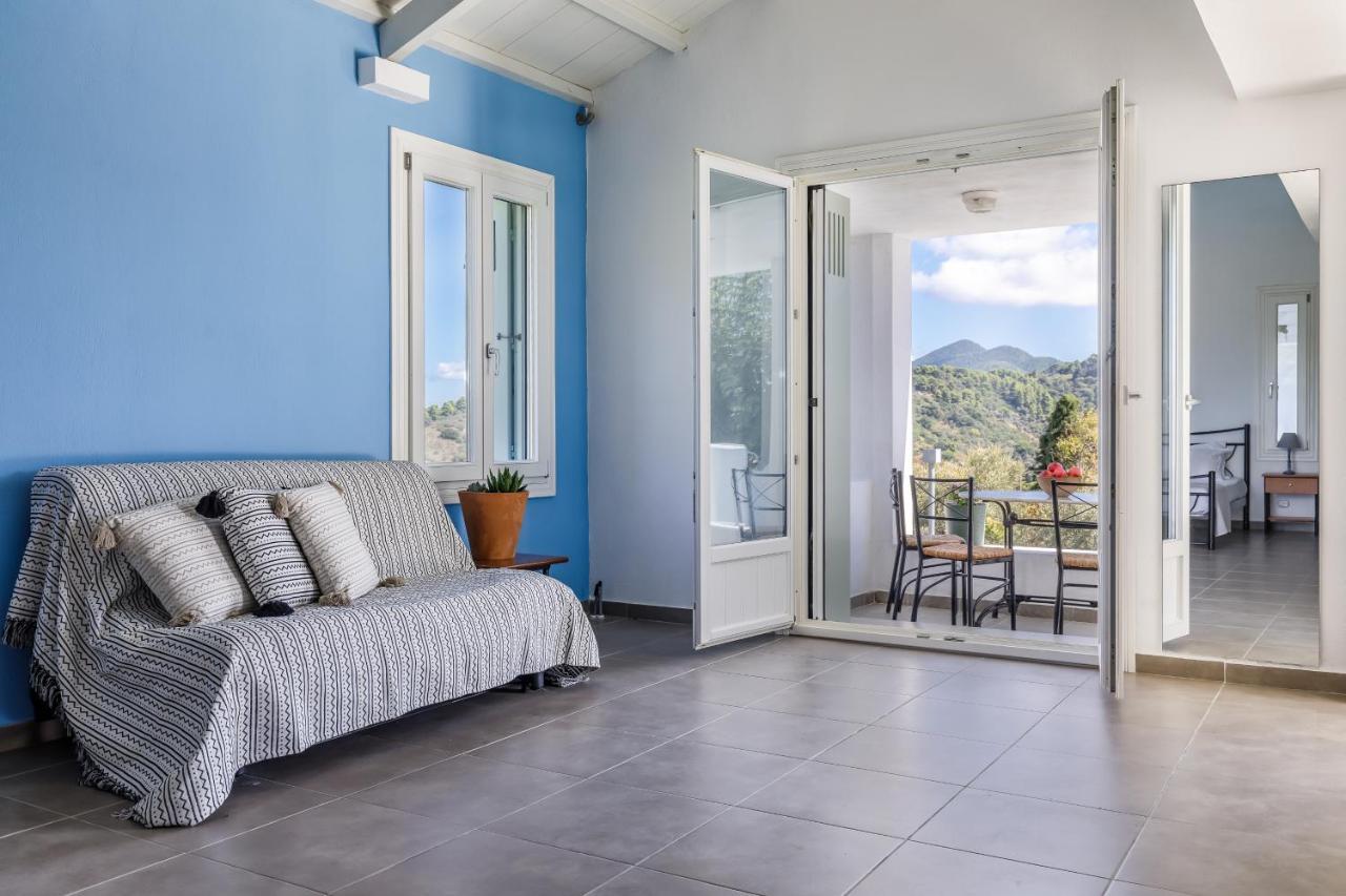 Pasifika Loutraki (Skopelos)