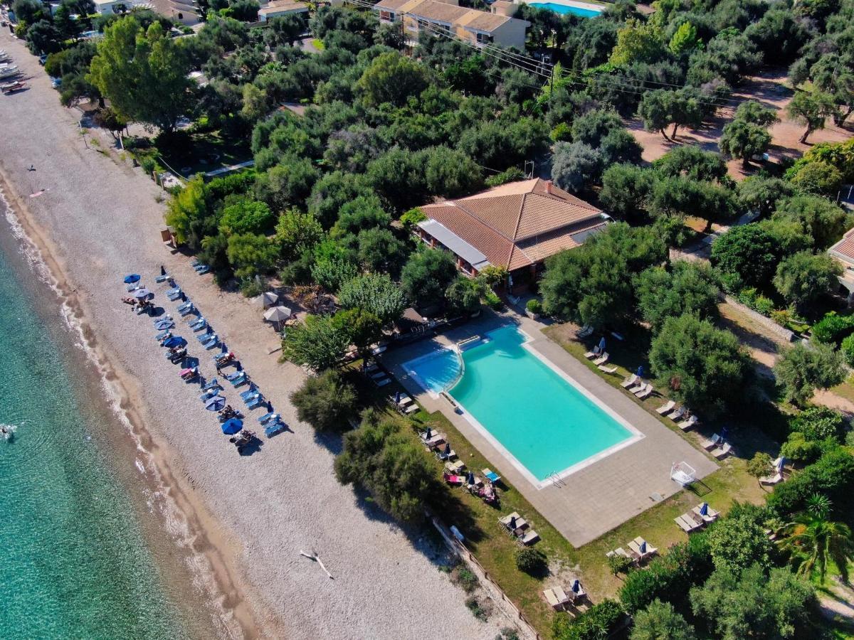 Pebbles And Sea At With Shared Pool Apartment