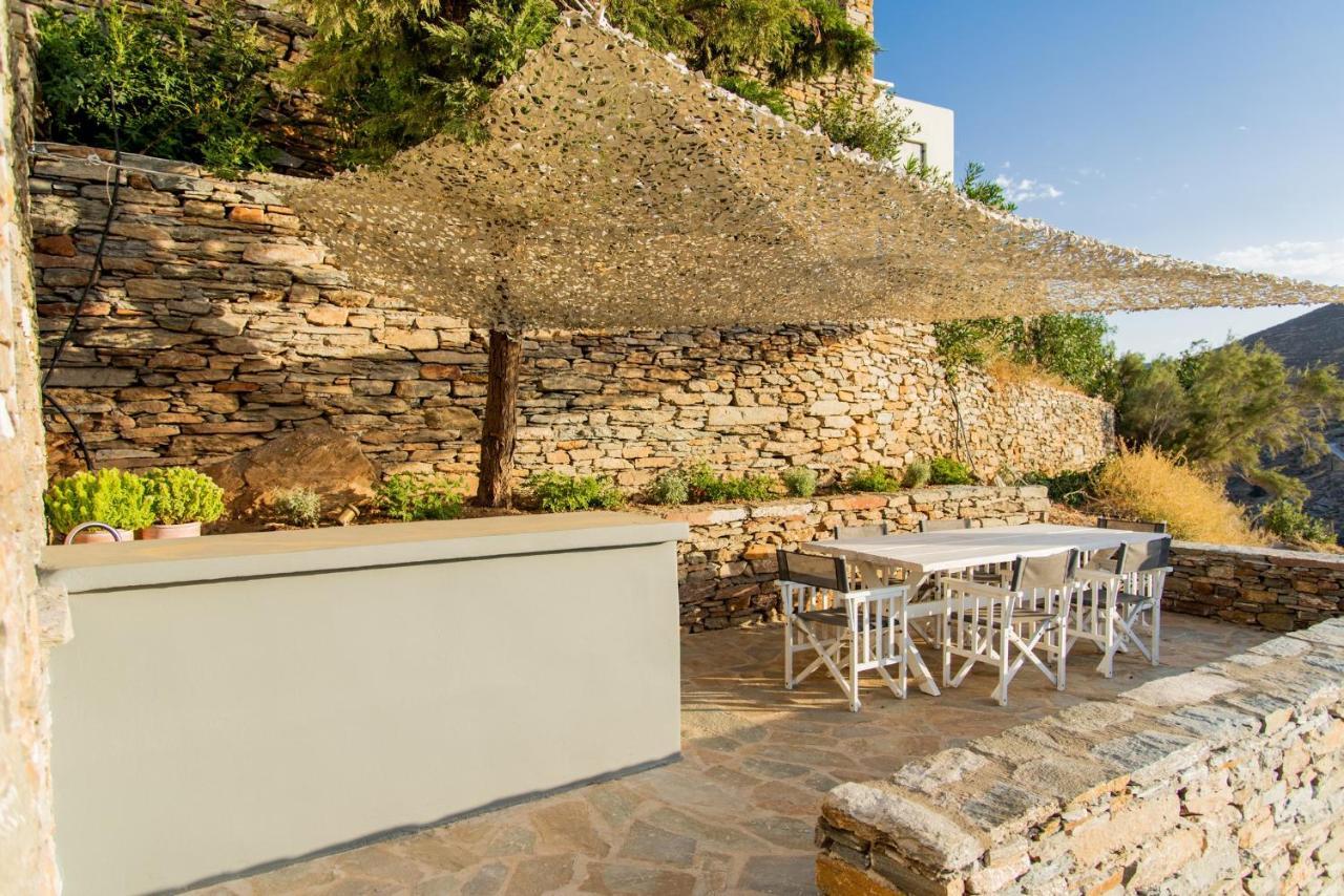 Luxurious Lune With A Swimming Pool And A Fantastic Sea And Sunset View *