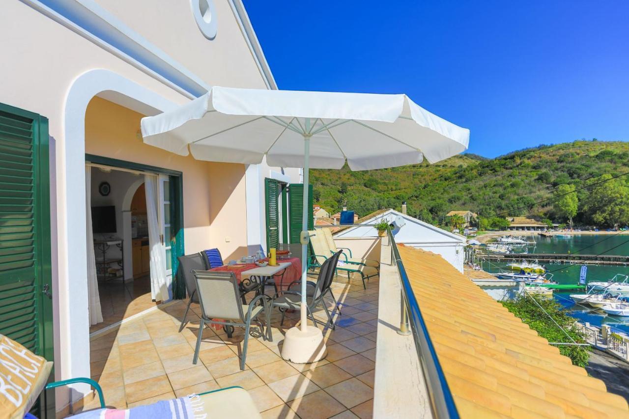 Alexandra Bay Front Apartment