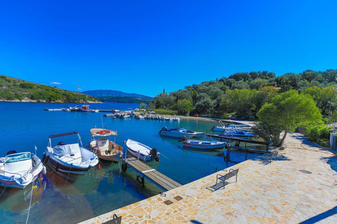 Apartment Alexandra Bay Front Agios Stefanos (Thinali)