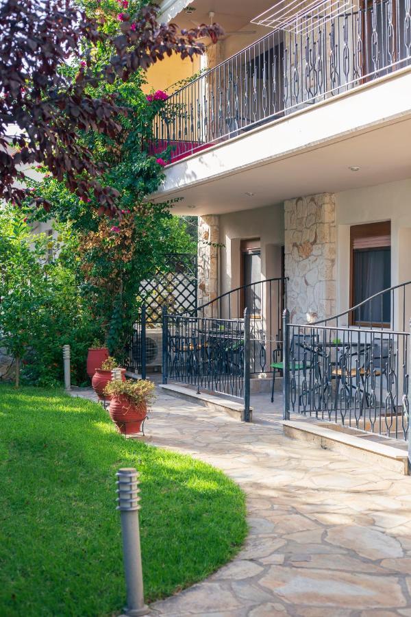 Maltinas House Aparthotel