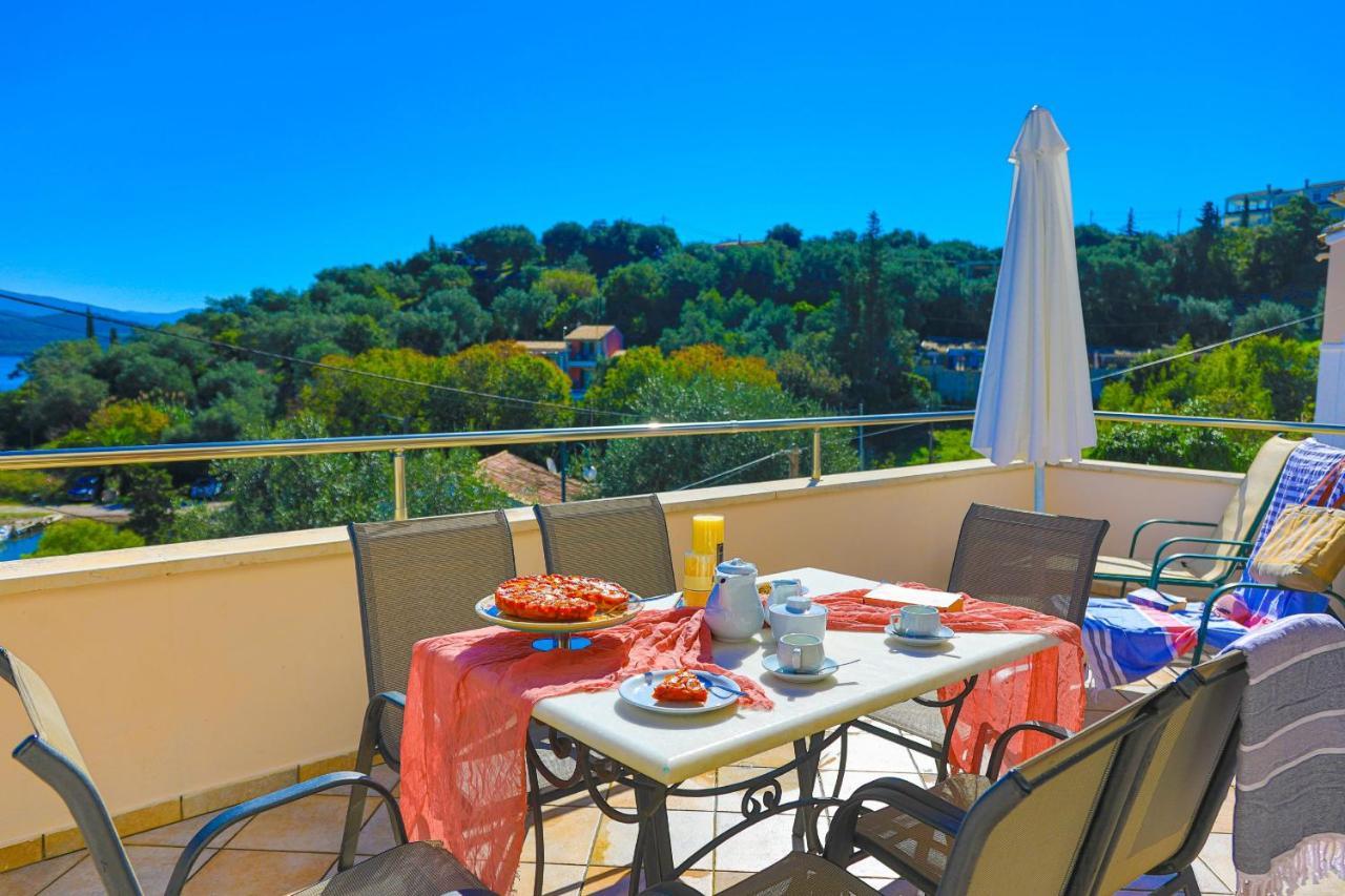 Apartment Alexandra Bay Front Agios Stefanos (Thinali)