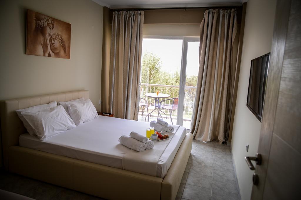 Crown 3* Nea Skioni