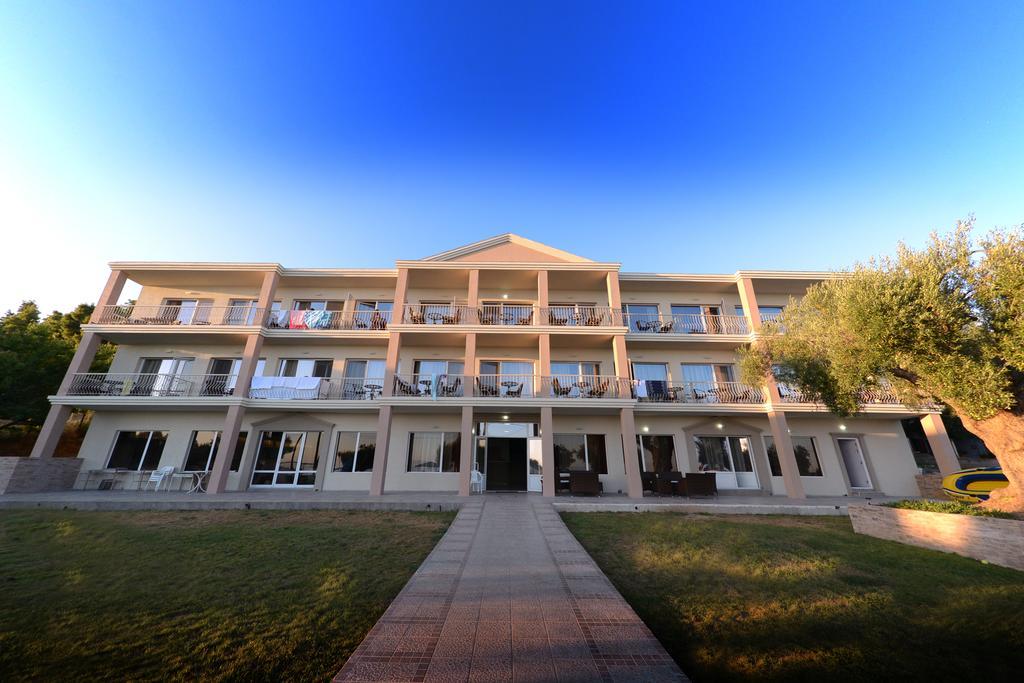 Crown Aparthotel 3*