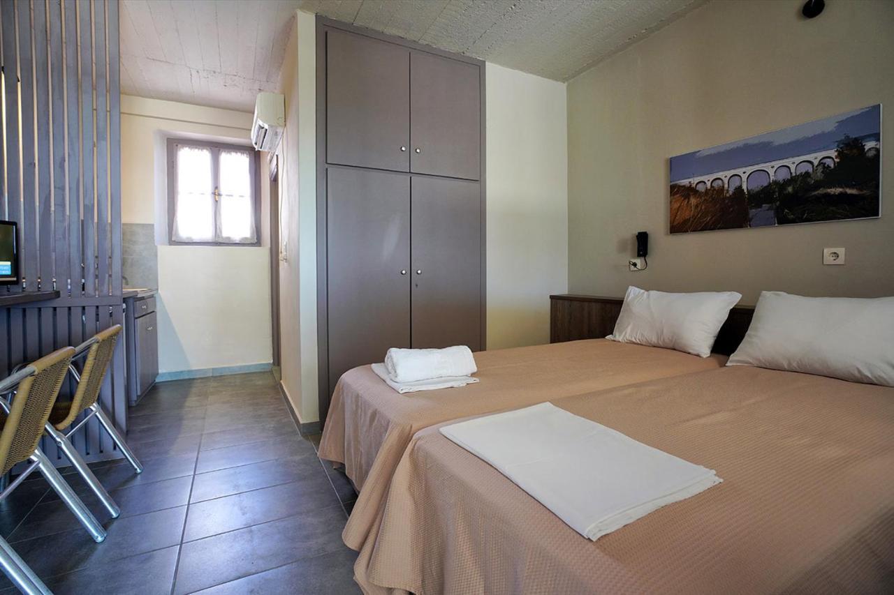 Aparthotel Alekos *